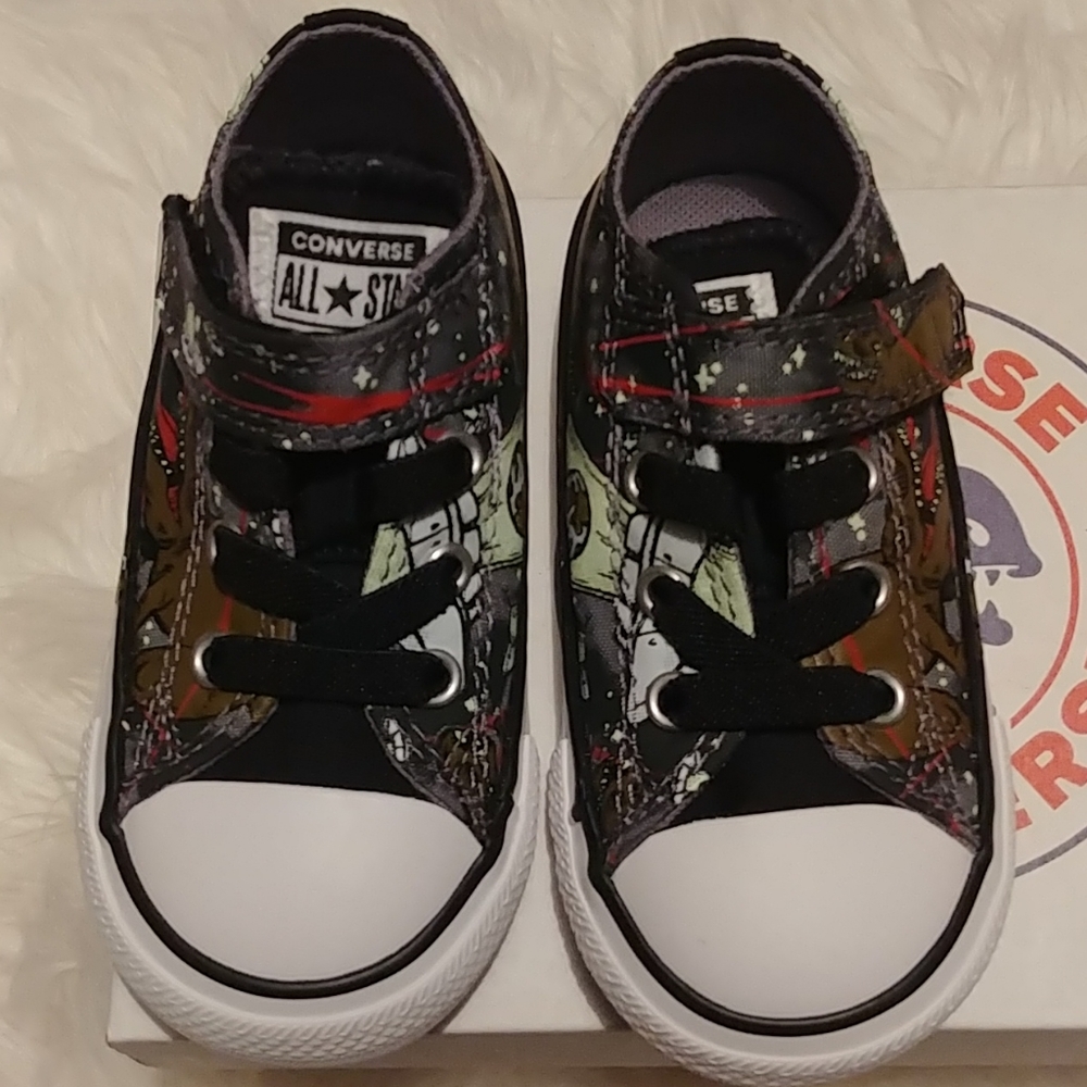 NWT Dino converse Sneakers - kids